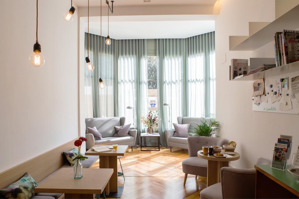 Casa Mathilda Acomodação com café da manhã Barcelona Exterior foto